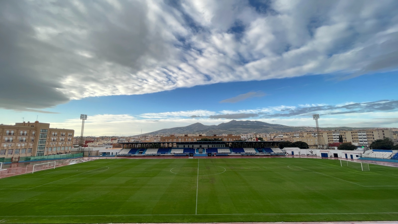 estadio_interior_cesped2